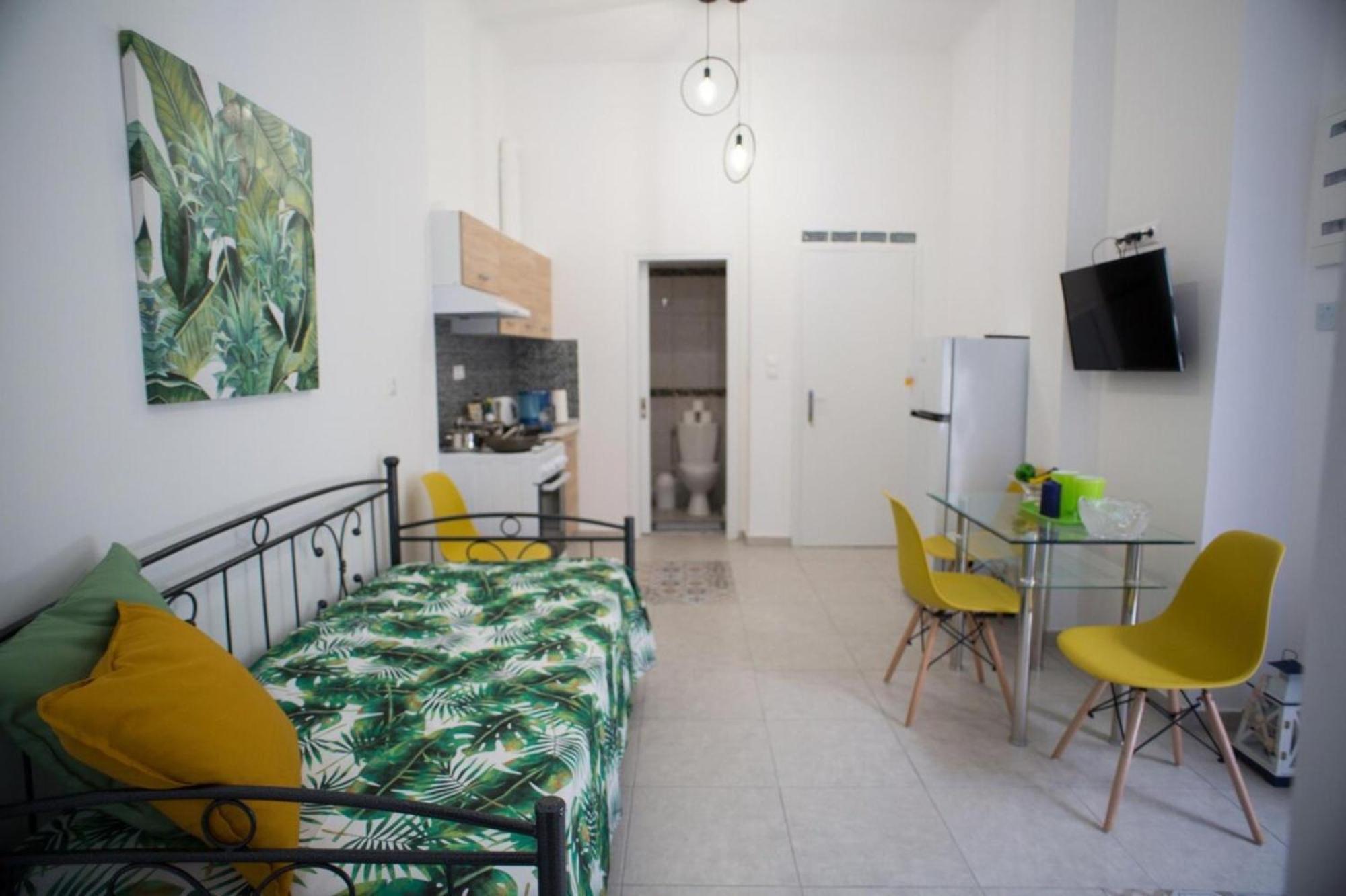Aimou Studio'S Apartment'S Пирей Экстерьер фото